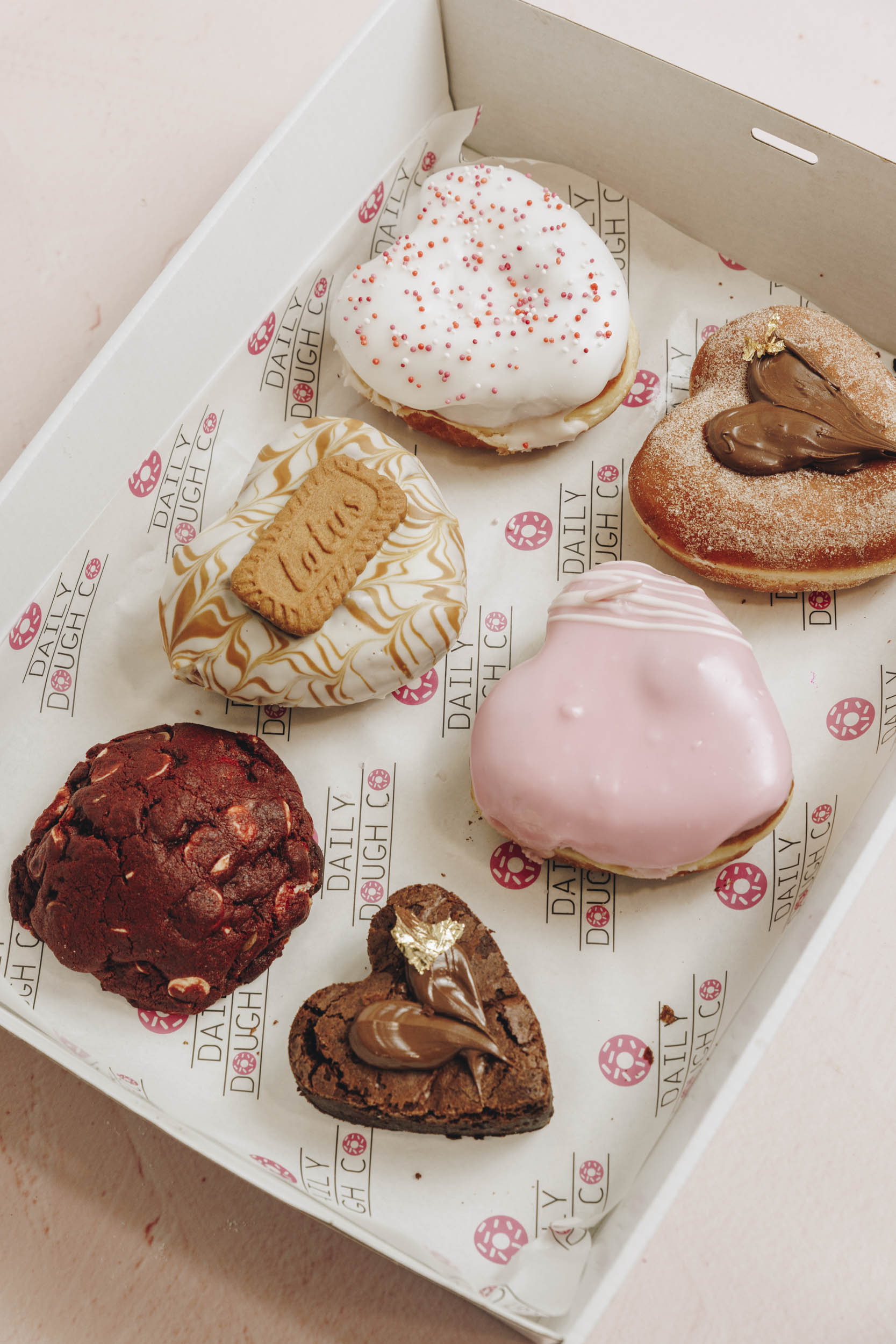 Deluxe heart box